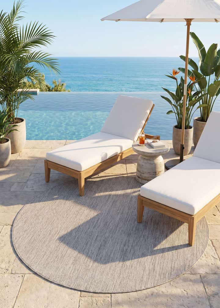 6' x 6' Easy-Clean Solid Indoor / Outdoor Round Rug