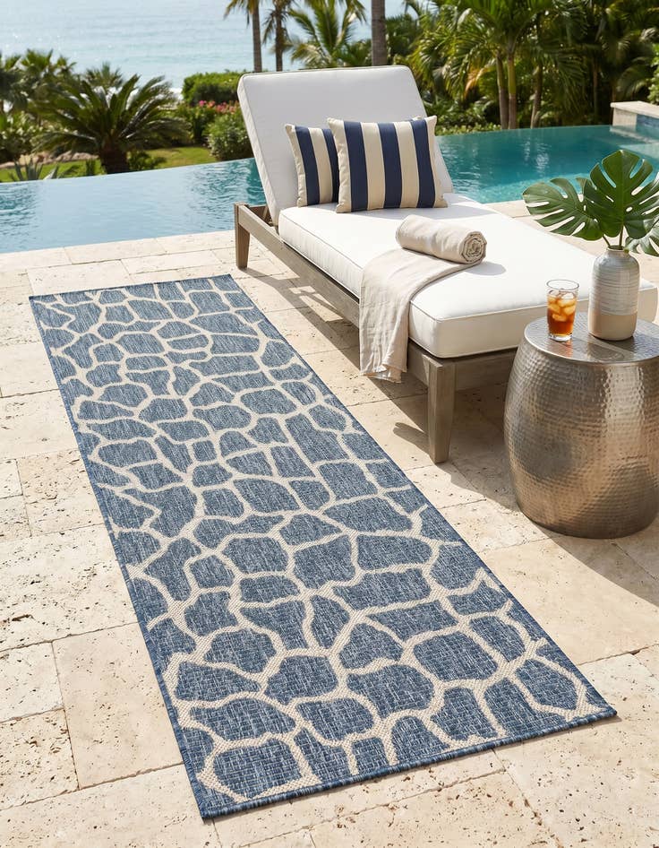 Detail image of 2' x 6' Easy-Clean Safari Indoor / Outdoor Runner Rug