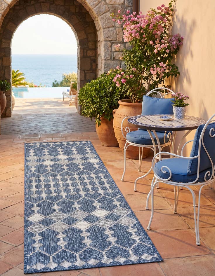 Detail image of 2' x 6' Easy-Clean Trellis Indoor / Outdoor Runner Rug