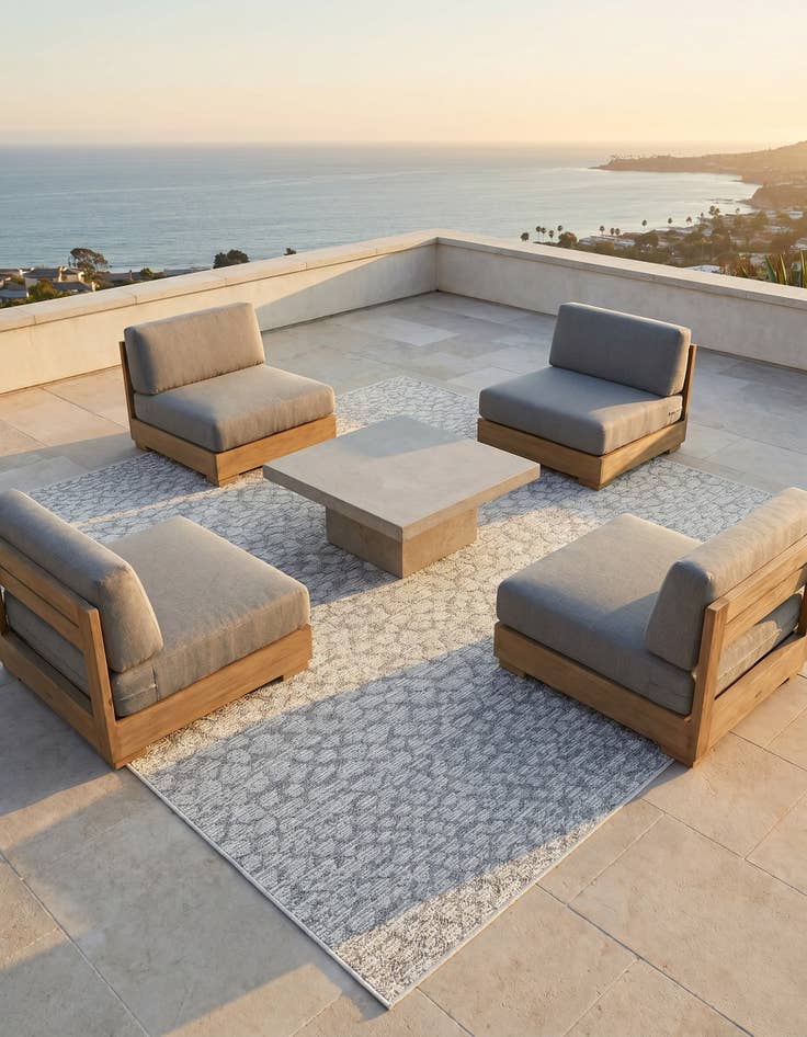 Detail image of 7' 10 x 7' 10 Easy-Clean Safari Indoor / Outdoor Square Rug