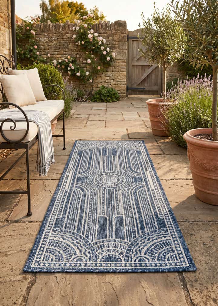 2' x 5' 3 Easy-Clean Traditional Indoor / Outdoor Runner Rug