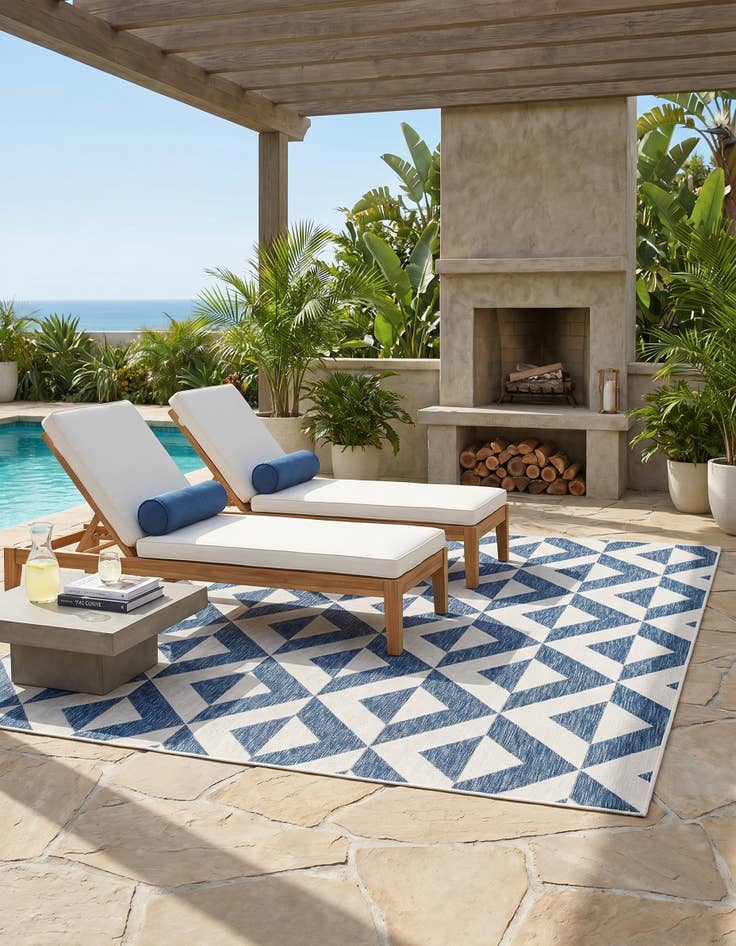 Detail image of 6' x 9' Easy-Clean Jill Zarin Napa Indoor / Outdoor Rug