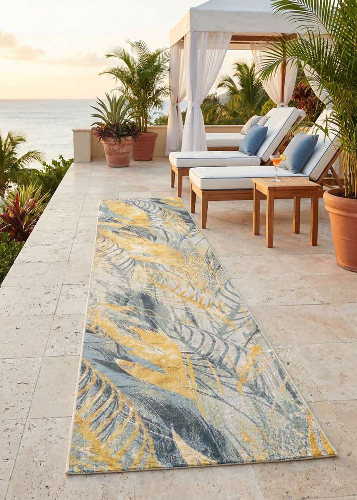 2' 7 x 10' Easy-Clean Botanical Indoor / Outdoor Runner Rug