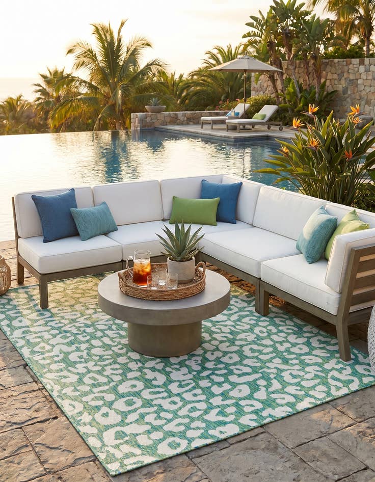 Detail image of 5' 3 x 8' Easy-Clean Safari Indoor / Outdoor Rug