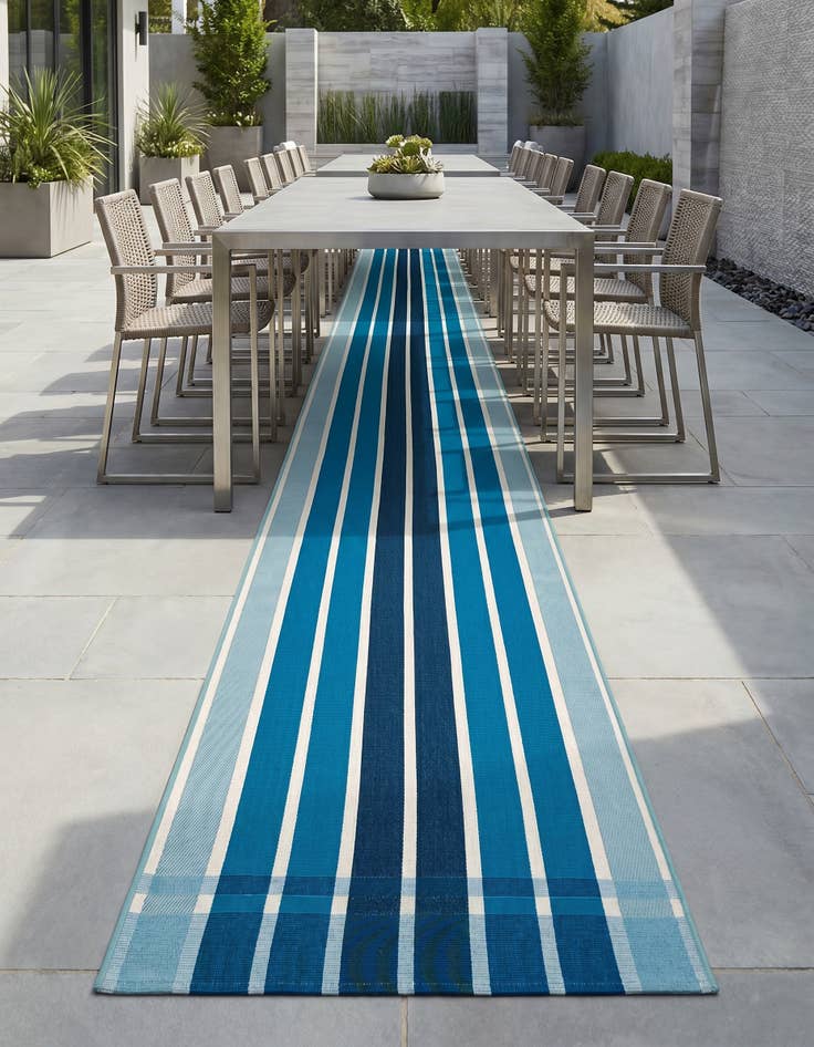 Detail image of 2' 7 x 12' Easy-Clean Ribbon Indoor / Outdoor Runner Rug