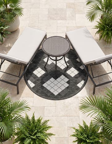 3' 1 x 3' 1 Easy-Clean Modern Indoor / Outdoor Round Rug