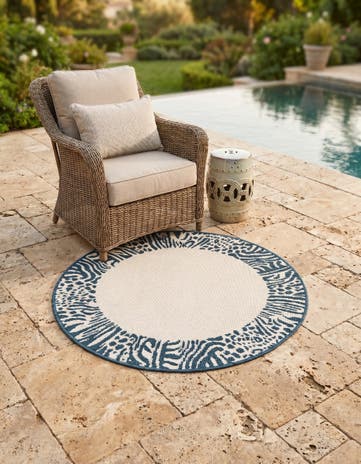 Ivory Easy-Clean Safari Indoor / Outdoor Round Rug
