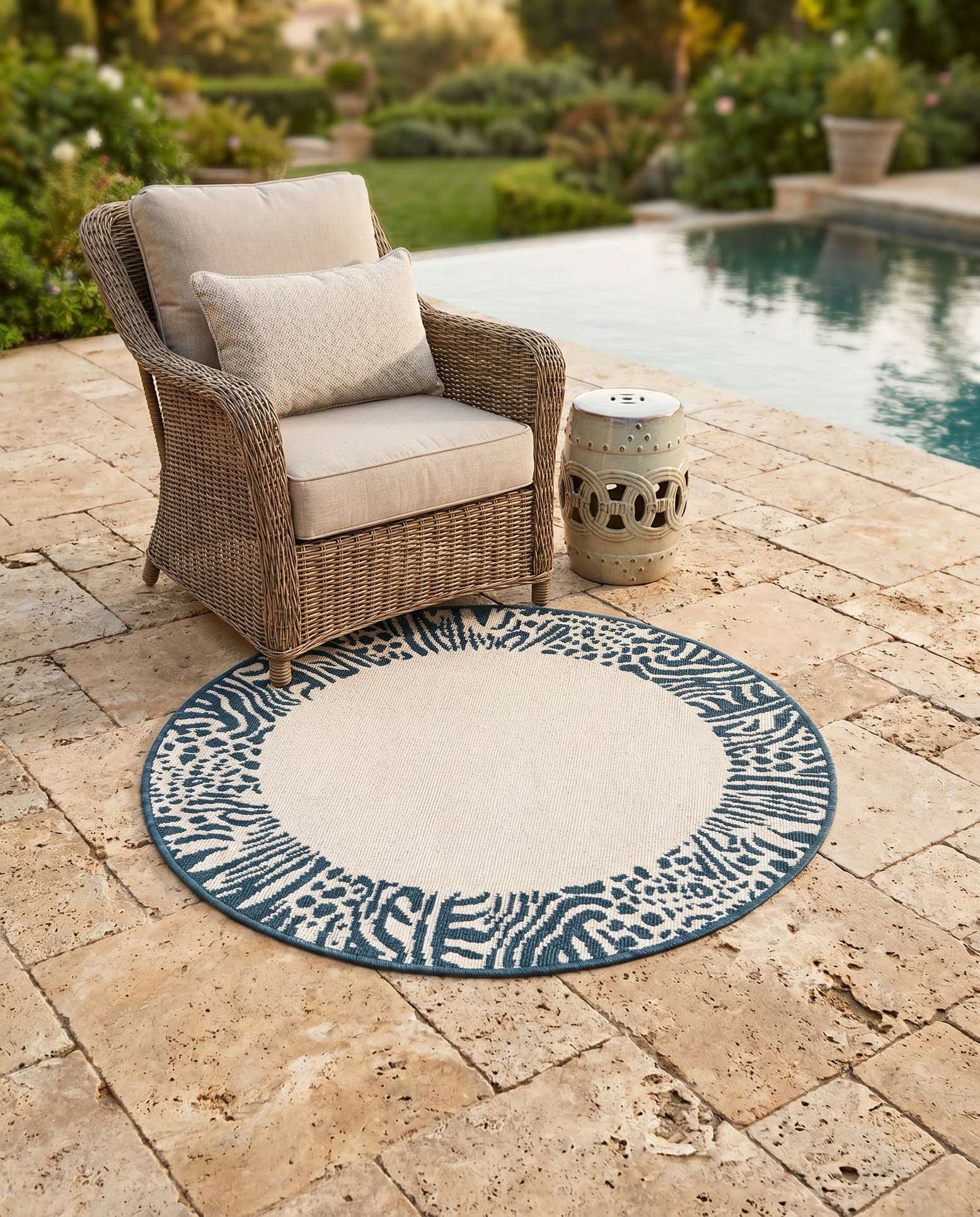 3' x 3' Easy-Clean Safari Indoor / Outdoor Round Rug