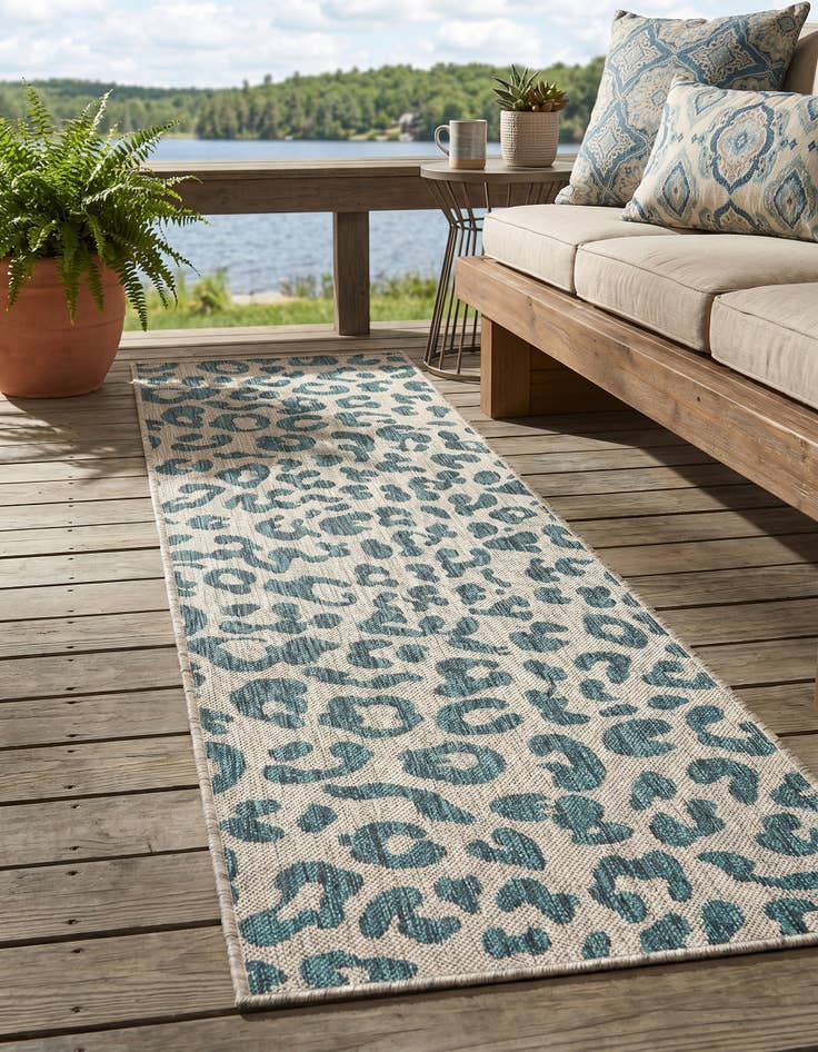 Detail image of 2' x 6' Easy-Clean Safari Indoor / Outdoor Runner Rug