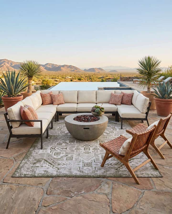 7' 10 x 11' Easy-Clean Aztec Indoor / Outdoor Rug