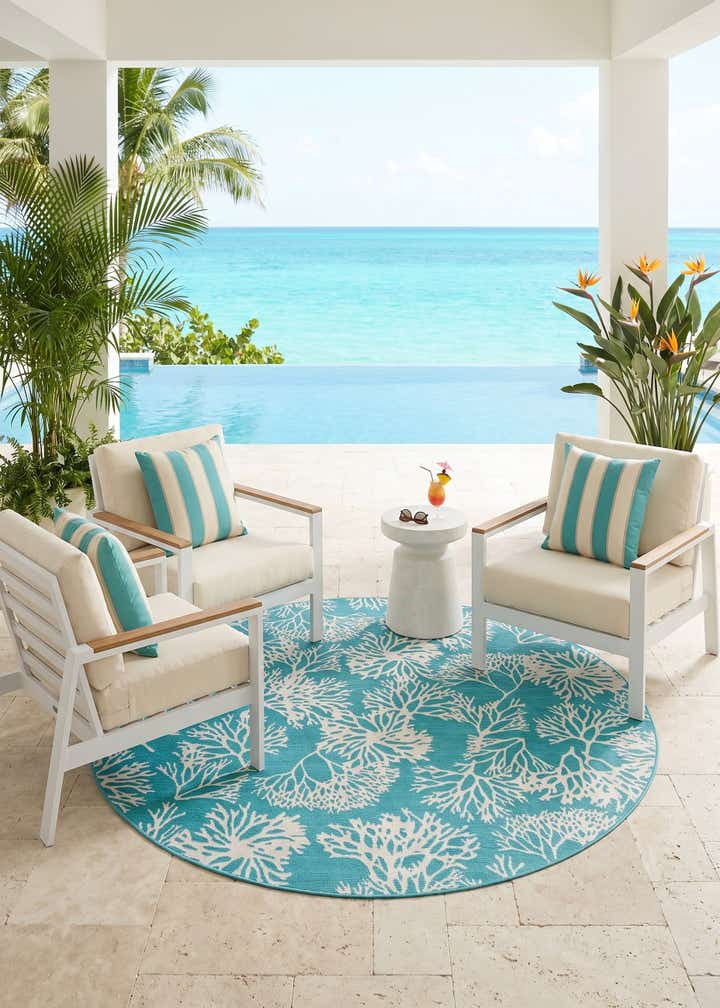 7' x 7' Easy-Clean Coastal Indoor / Outdoor Round Rug