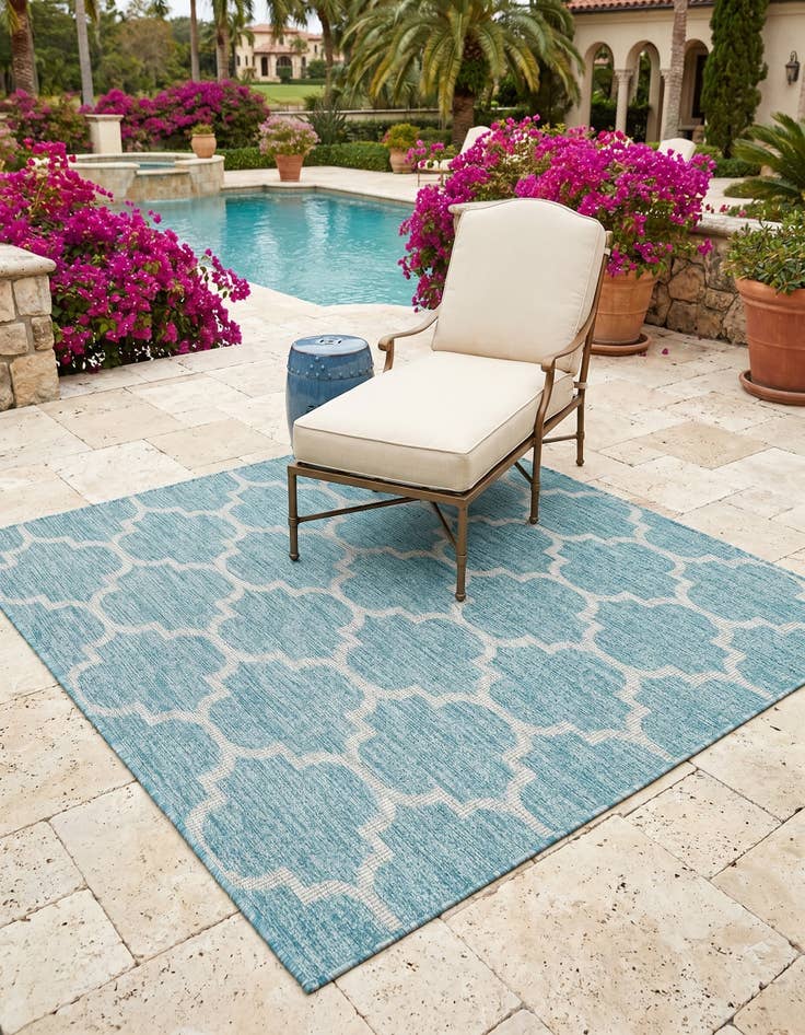 Detail image of 5' 3 x 5' 3 Easy-Clean Trellis Indoor / Outdoor Square Rug