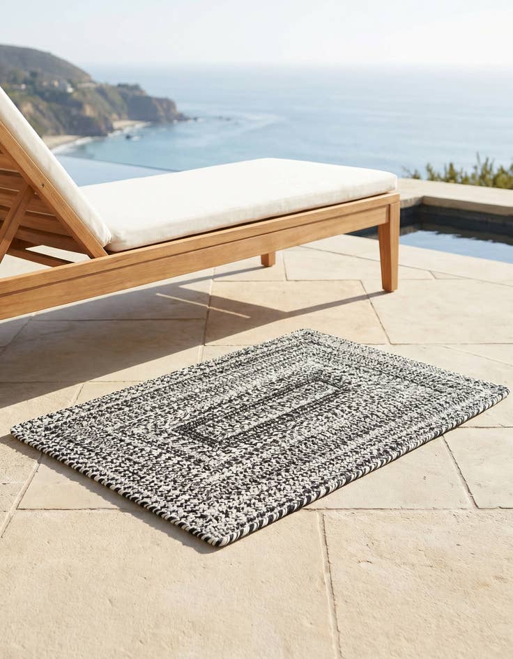 Detail image of 2' 2 x 3' 1 Easy-Clean Eco Verse Washable Indoor / Outdoor Rug