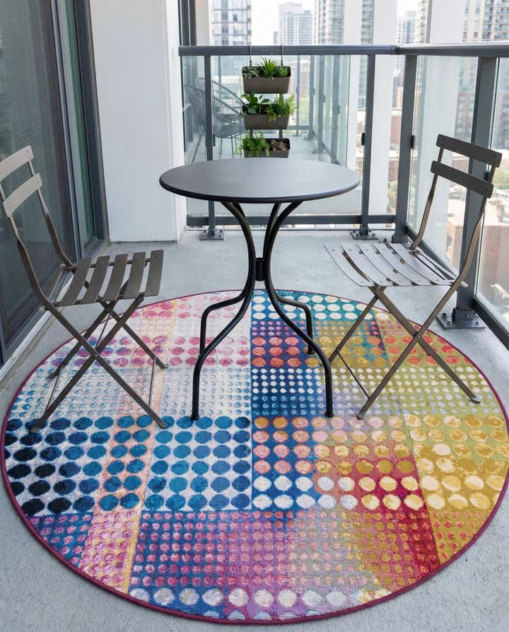 5' x 5' Easy-Clean Modern Indoor / Outdoor Round Rug