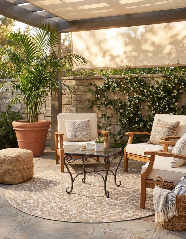 Detail image of 5' 3 x 5' 3 Easy-Clean Safari Indoor / Outdoor Round Rug