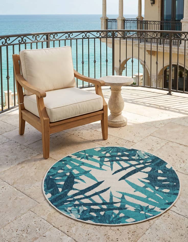 Detail image of 3' x 3' Easy-Clean Botanical Indoor / Outdoor Round Rug