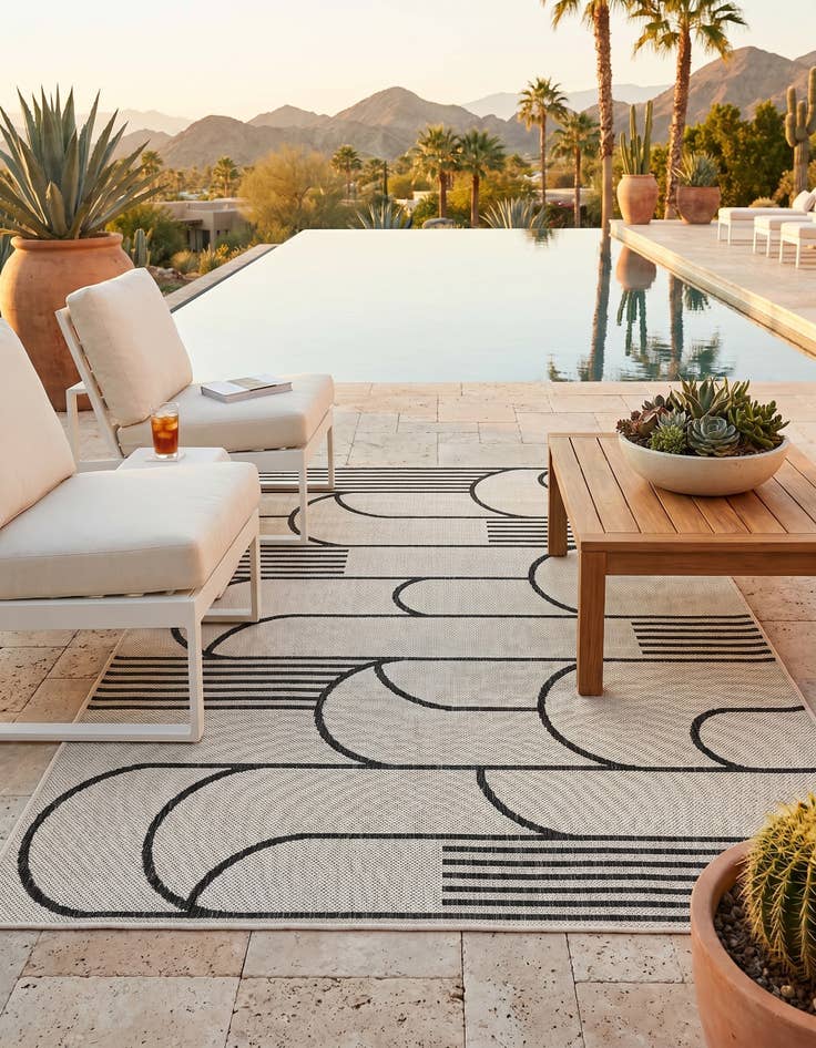 Detail image of 4' x 6' Easy-Clean Modern Indoor / Outdoor Rug