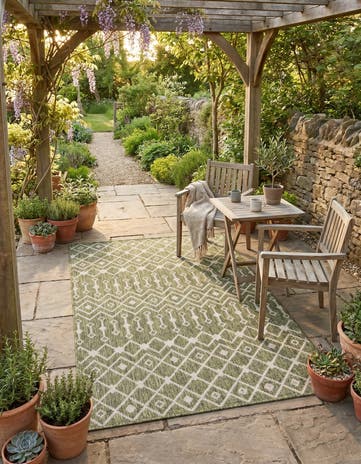 3' x 5' 3 Easy-Clean Lattice Indoor / Outdoor Rug
