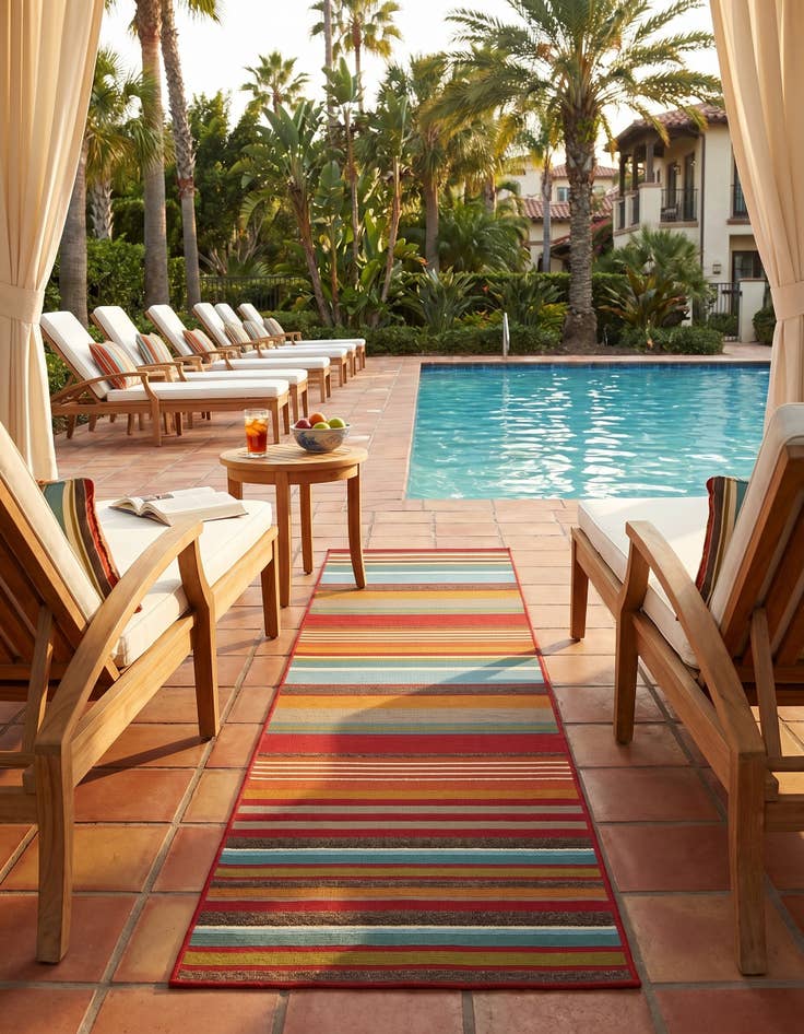 Detail image of 2' x 8' Easy-Clean Modern Indoor / Outdoor Runner Rug