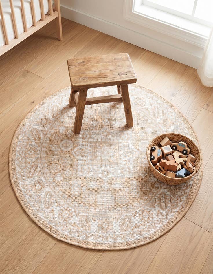 Detail image of 3' x 3' Easy-Clean Aztec Indoor / Outdoor Round Rug