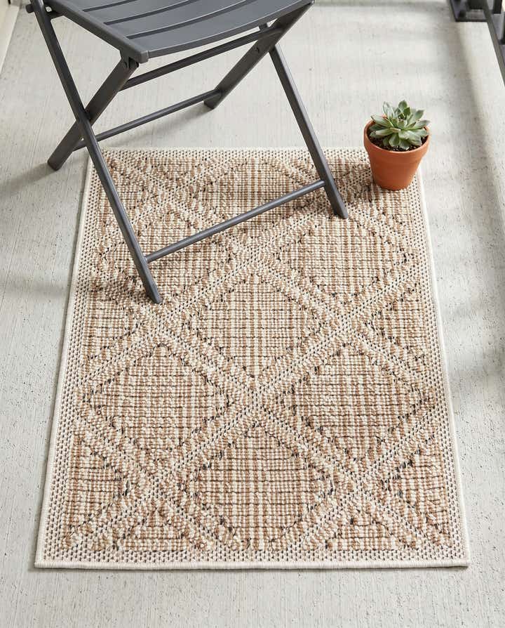2' x 3' 1 Easy-Clean Trellis Indoor / Outdoor Rug