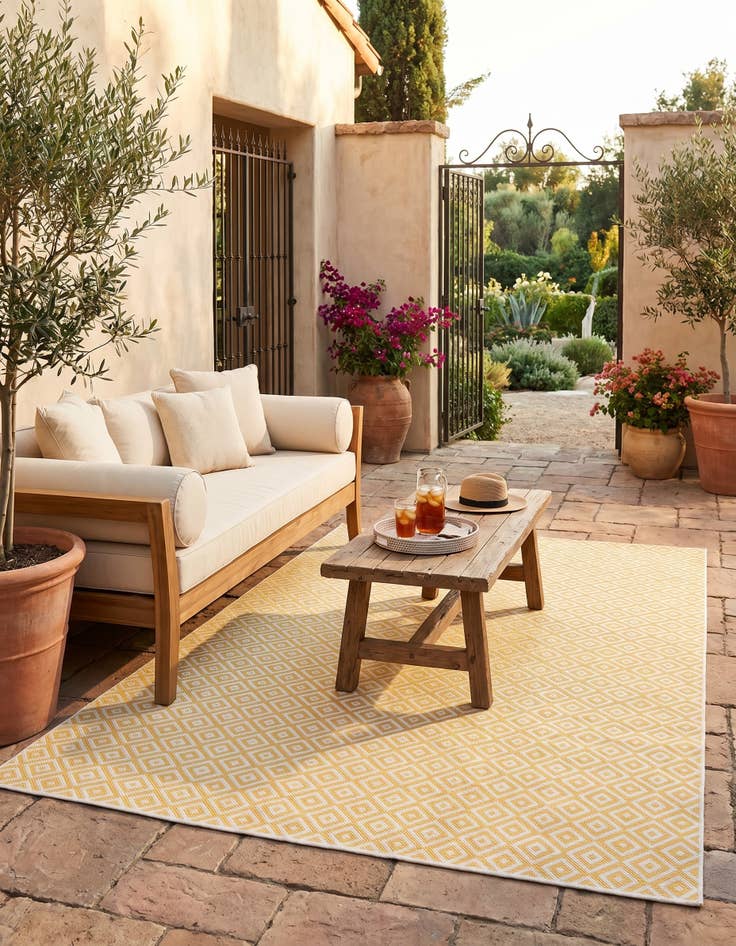 Detail image of 7' 10 x 10' Easy-Clean Jill Zarin Costa Rica Indoor / Outdoor Rug