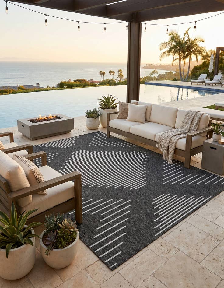 Detail image of 7' x 10' Easy-Clean Modern Indoor / Outdoor Rug