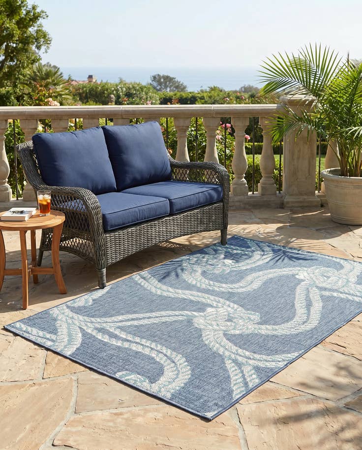 Detail image of 4' x 6' Easy-Clean Coastal Indoor / Outdoor Rug