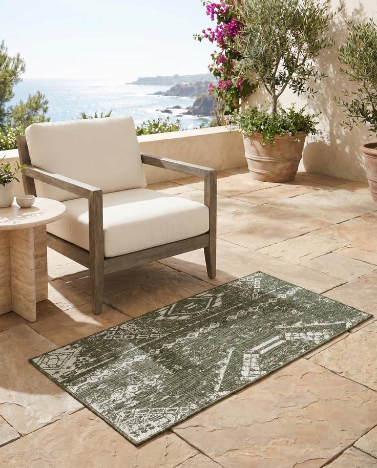 Detail image of 2' x 4' Easy-Clean Bohemian Indoor / Outdoor Runner Rug