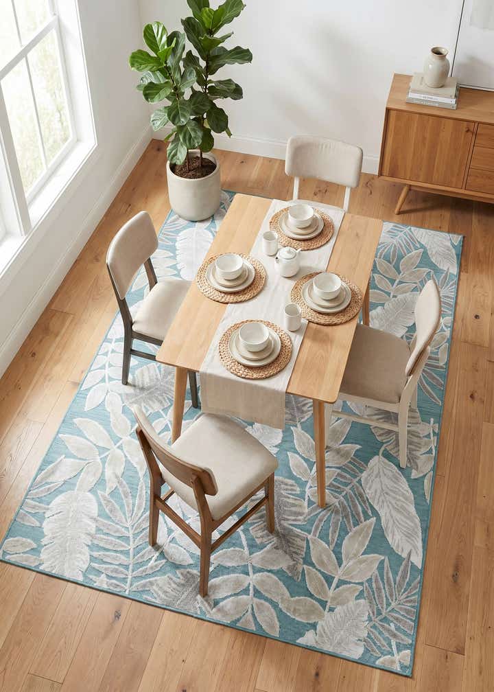 5' 2 x 8' Easy-Clean Botanical Indoor / Outdoor Rug