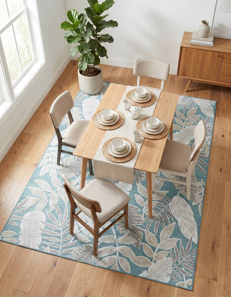 Detail image of 5' 2 x 8' Easy-Clean Botanical Indoor / Outdoor Rug