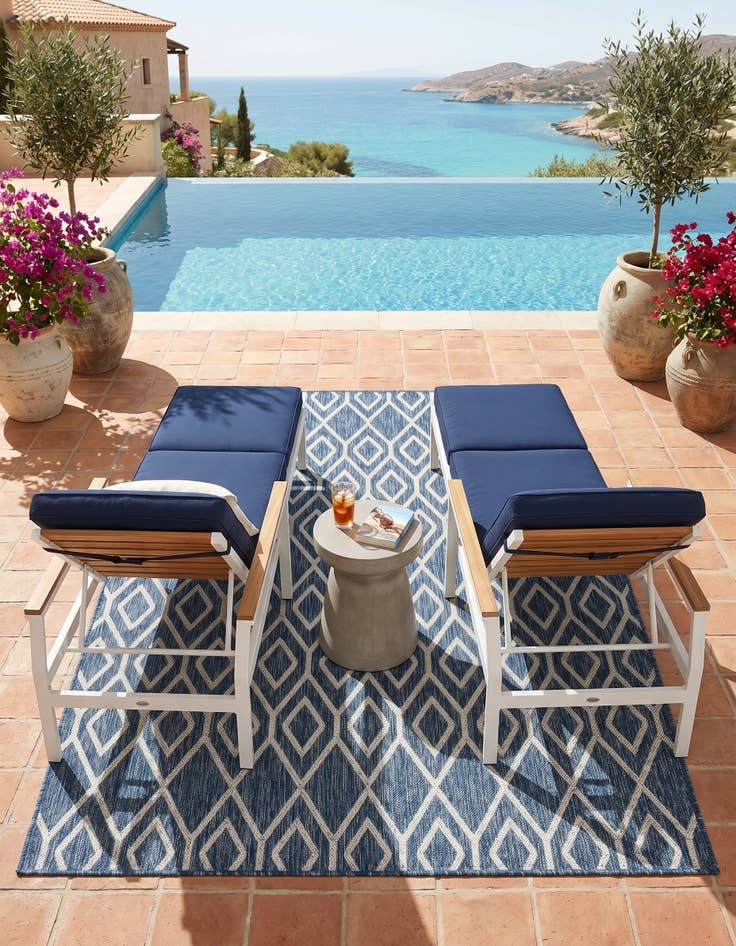 Detail image of 5' 3 x 8' Easy-Clean Jill Zarin Turks and Caicos Indoor / Outdoor Rug