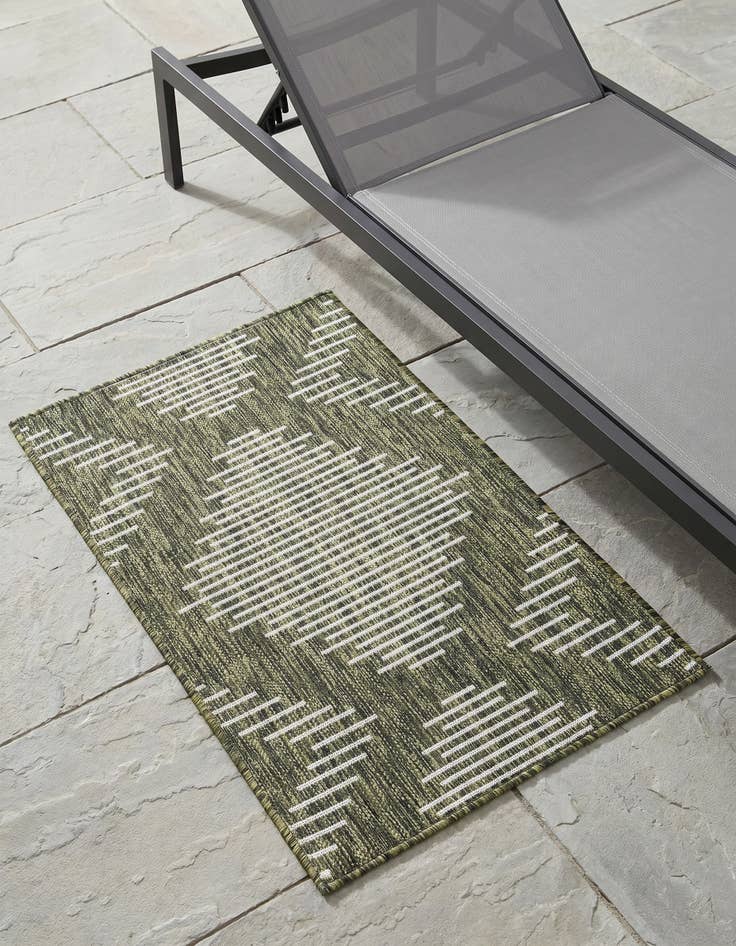 Detail image of 2' x 3' Easy-Clean Modern Indoor / Outdoor Rug