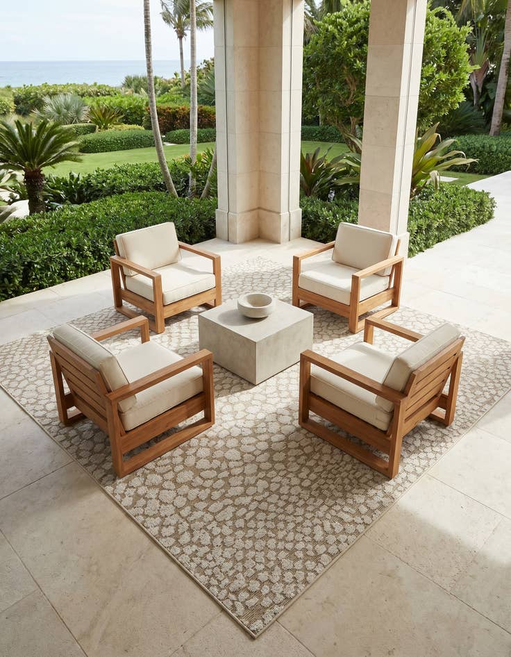 Detail image of 7' 10 x 7' 10 Easy-Clean Safari Indoor / Outdoor Square Rug