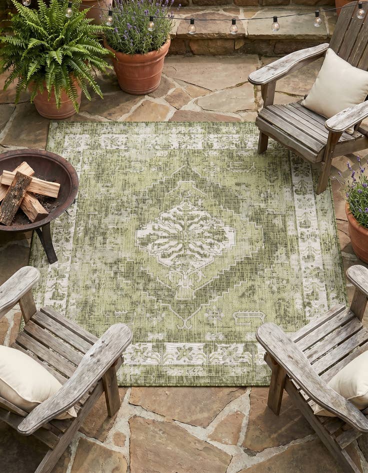 Detail image of 5' 3 x 5' 3 Easy-Clean Traditional Indoor / Outdoor Square Rug