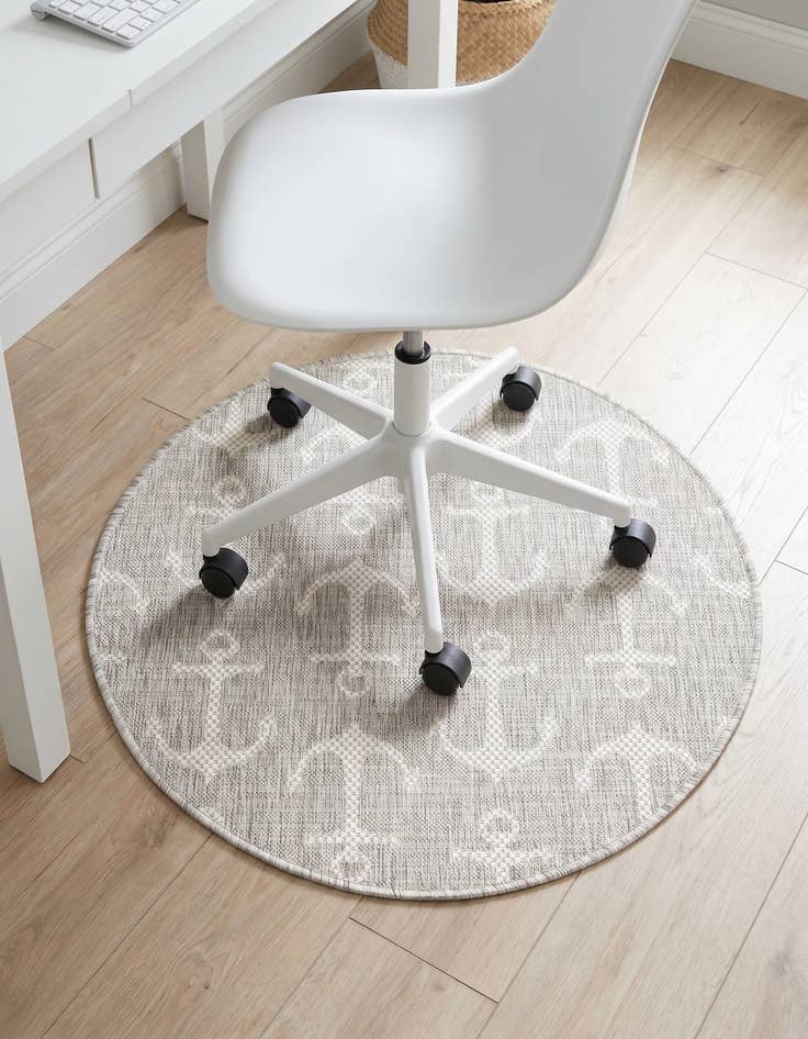 Detail image of 3' x 3' Easy-Clean Coastal Indoor / Outdoor Round Rug