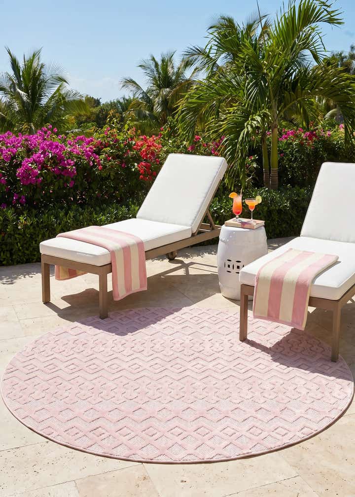 7' x 7' Easy-Clean Trellis Textured Indoor / Outdoor Round Rug