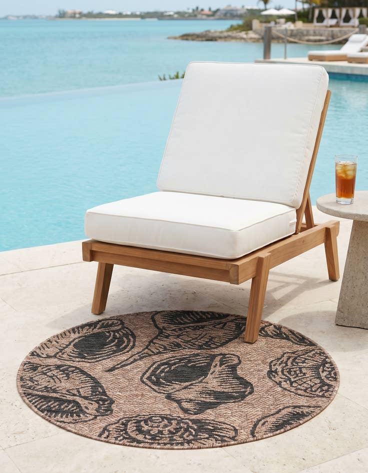 Detail image of 3' x 3' Easy-Clean Coastal Indoor / Outdoor Round Rug