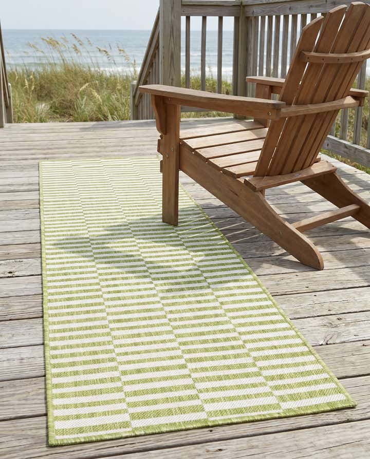 2' x 6' Easy-Clean Striped Indoor / Outdoor Runner Rug
