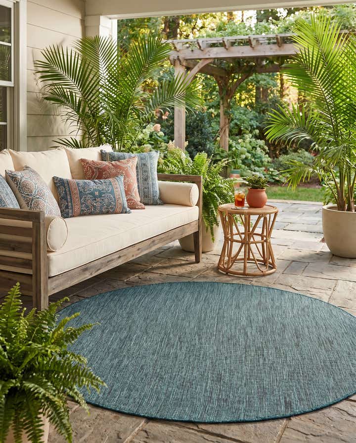 5' 3 x 5' 3 Easy-Clean Solid Indoor / Outdoor Round Rug