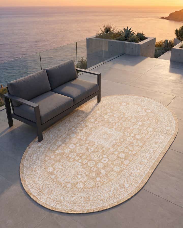 5' 3 x 8' Easy-Clean Aztec Indoor / Outdoor Oval Rug