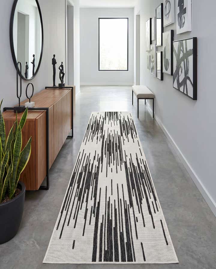 2' 7 x 12' Easy-Clean Modern Indoor / Outdoor Runner Rug