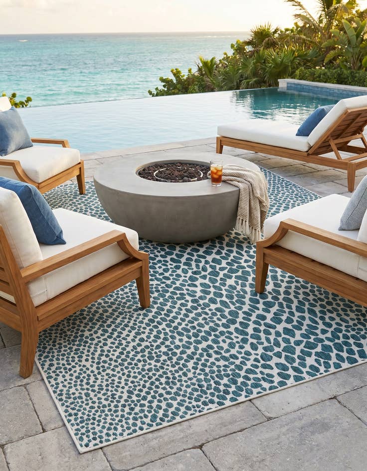 Detail image of 7' 10 x 10' Easy-Clean Jill Zarin Cape Town Indoor / Outdoor Rug
