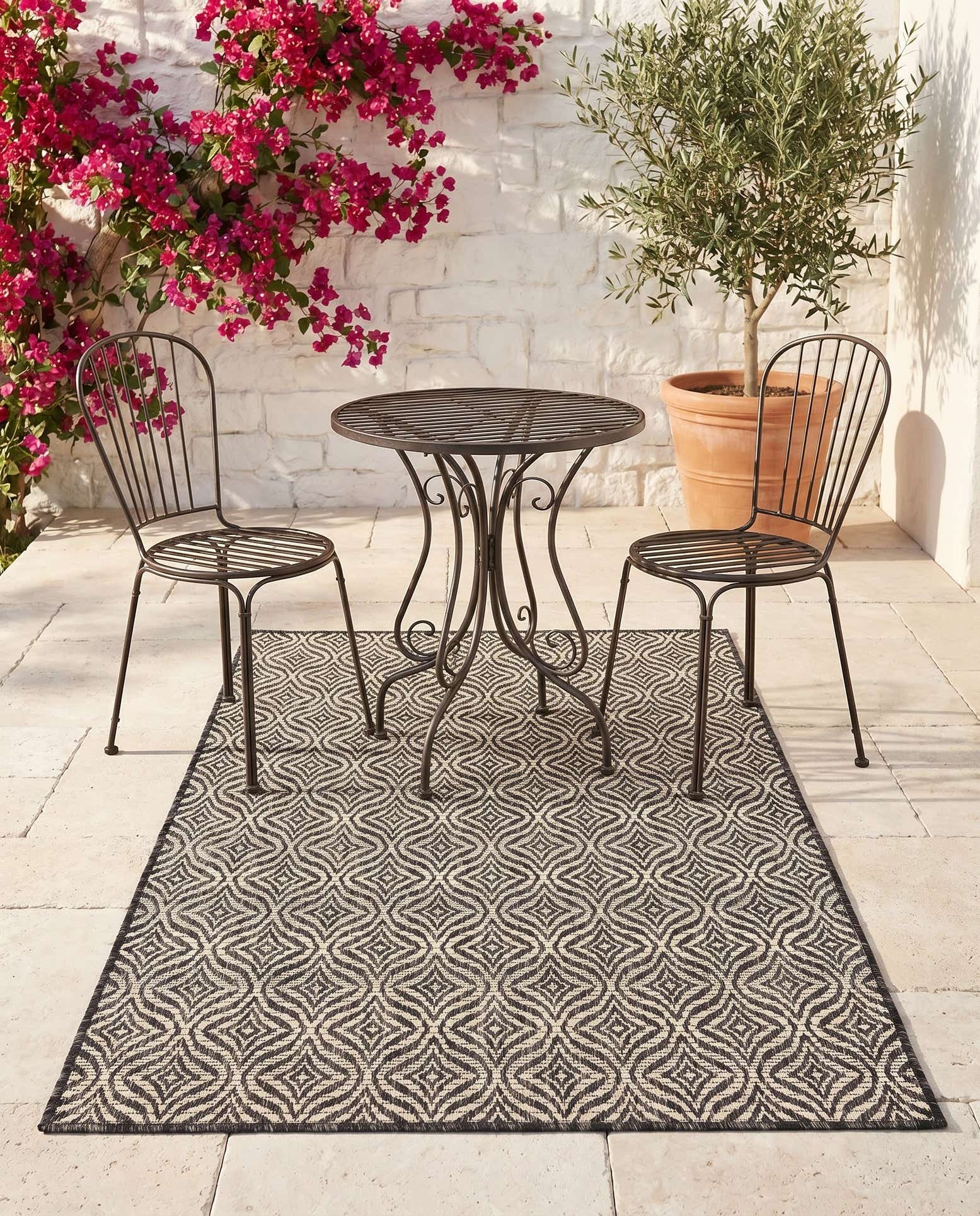3' x 5' 3 Easy-Clean Lattice Indoor / Outdoor Rug