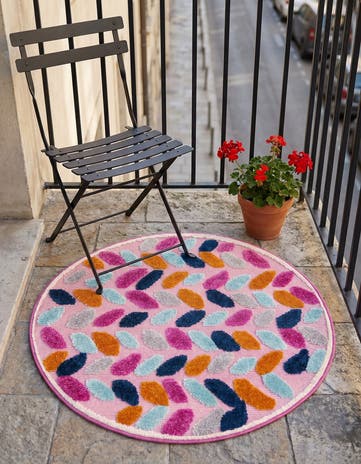 3' 3 x 3' 3 Easy-Clean Aruba Indoor / Outdoor Round Rug