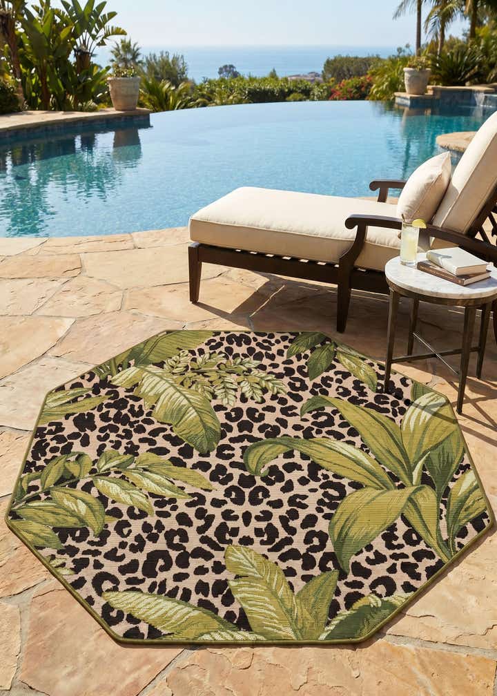 4' x 4' Easy-Clean Botanical Indoor / Outdoor Octagon Rug