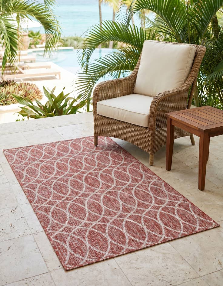 Detail image of 3' x 5' 3 Easy-Clean Lattice Indoor / Outdoor Rug
