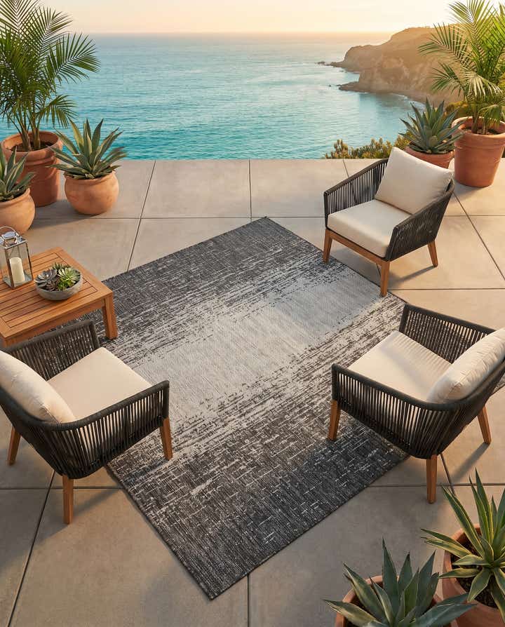 5' 3 x 5' 3 Easy-Clean Modern Indoor / Outdoor Square Rug