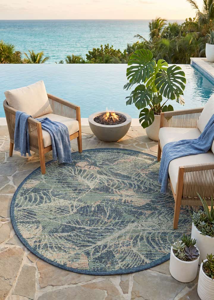 5' 3 x 5' 3 Easy-Clean Baja Indoor / Outdoor Round Rug