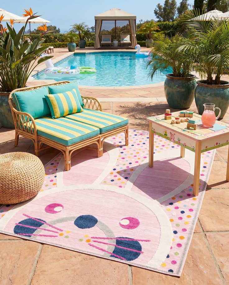 Detail image of 5' 3 x 7' 7 Easy-Clean Indoor / Outdoor Rug